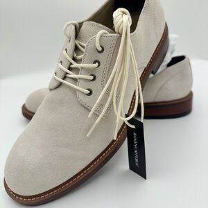 Banana Republic Men's Light Beige Suede Oxfords